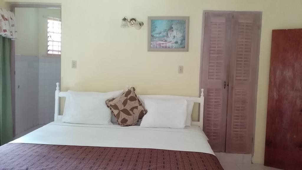 Silver Creek Resort Runaway Bay Room photo